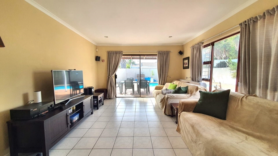 4 Bedroom Property for Sale in Tijgerhof Western Cape